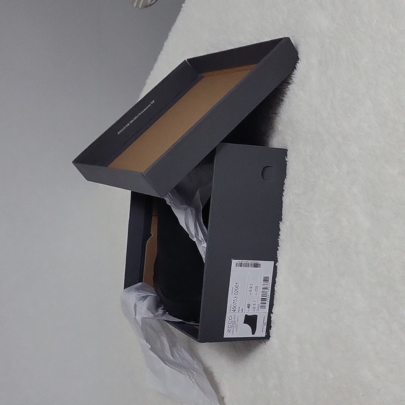 ECCO Soft 7 Tred Nubuck Mid-Cut Boot EUC Sz 9 - Picture 9 of 9